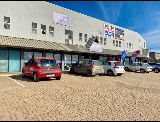 120M² BUSINESS FOR SALE IN VOORBAAI